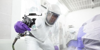 Ervaar het ongelooflijke lichtgewicht van 3M™ Performance Spuitpistool
