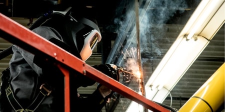 Werken op hoogte met een Speedglas lashelm
