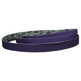 Paarse 3M schuurband, opgerold in een lus